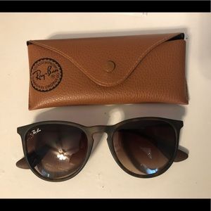 Ray Ban!